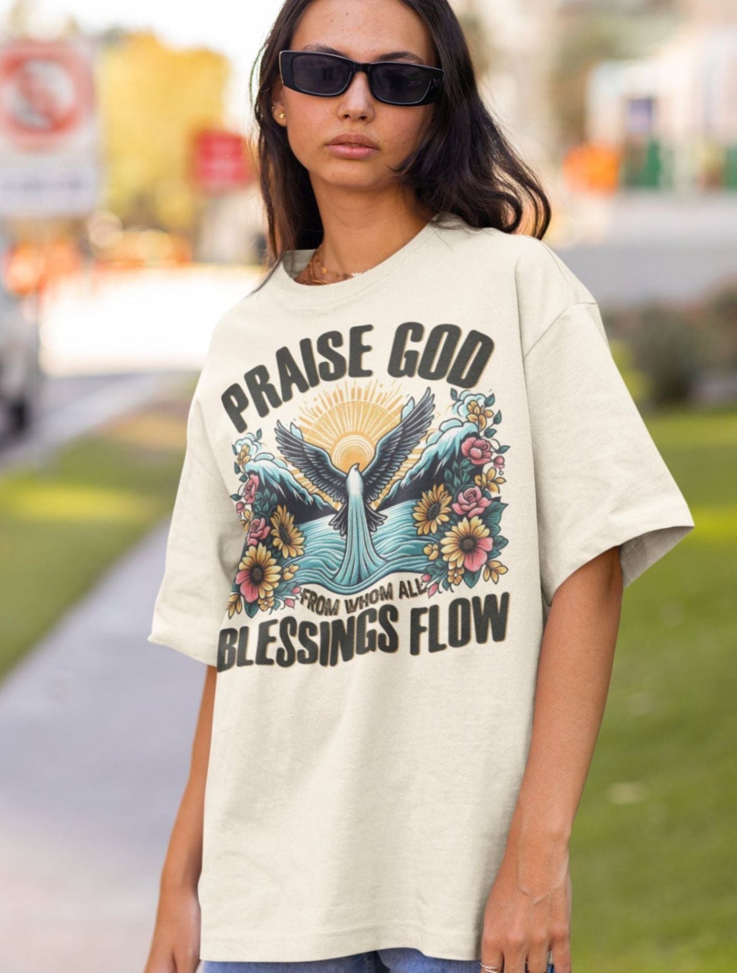 Praise Blessings Flow T-shirt