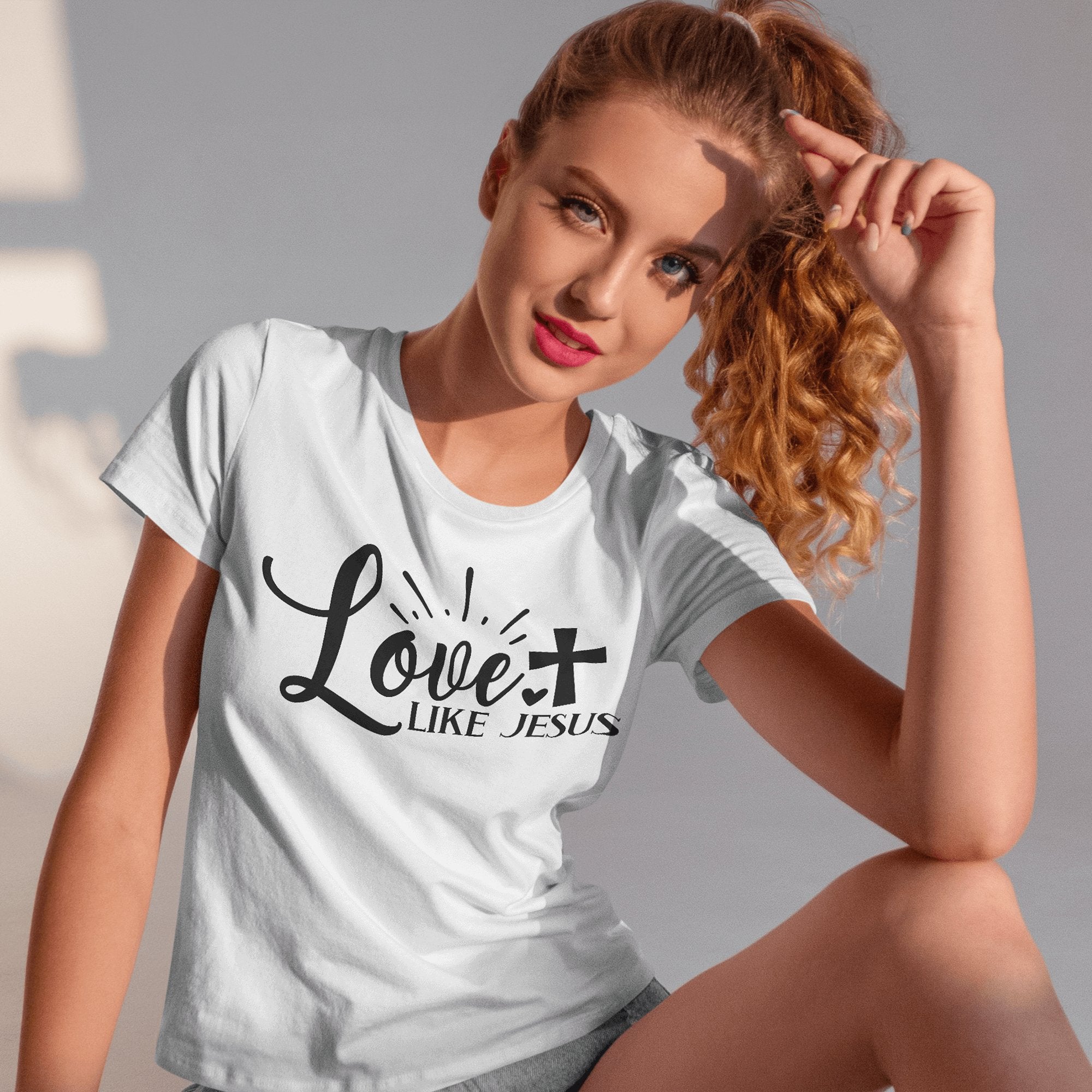 Love Like Jesus Women's Short Sleeve Tee - Jesus Passion Apparel
