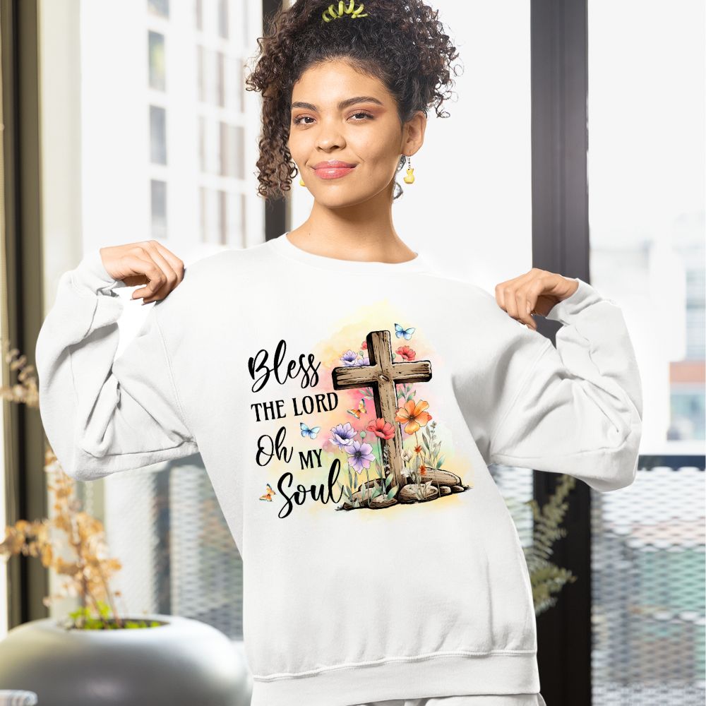 Bless the Lord Oh my Soul Women's Fleece Unisex-Fit Sweatshirt - Light Pink / White Size: S Color: Light Pink Jesus Passion Apparel