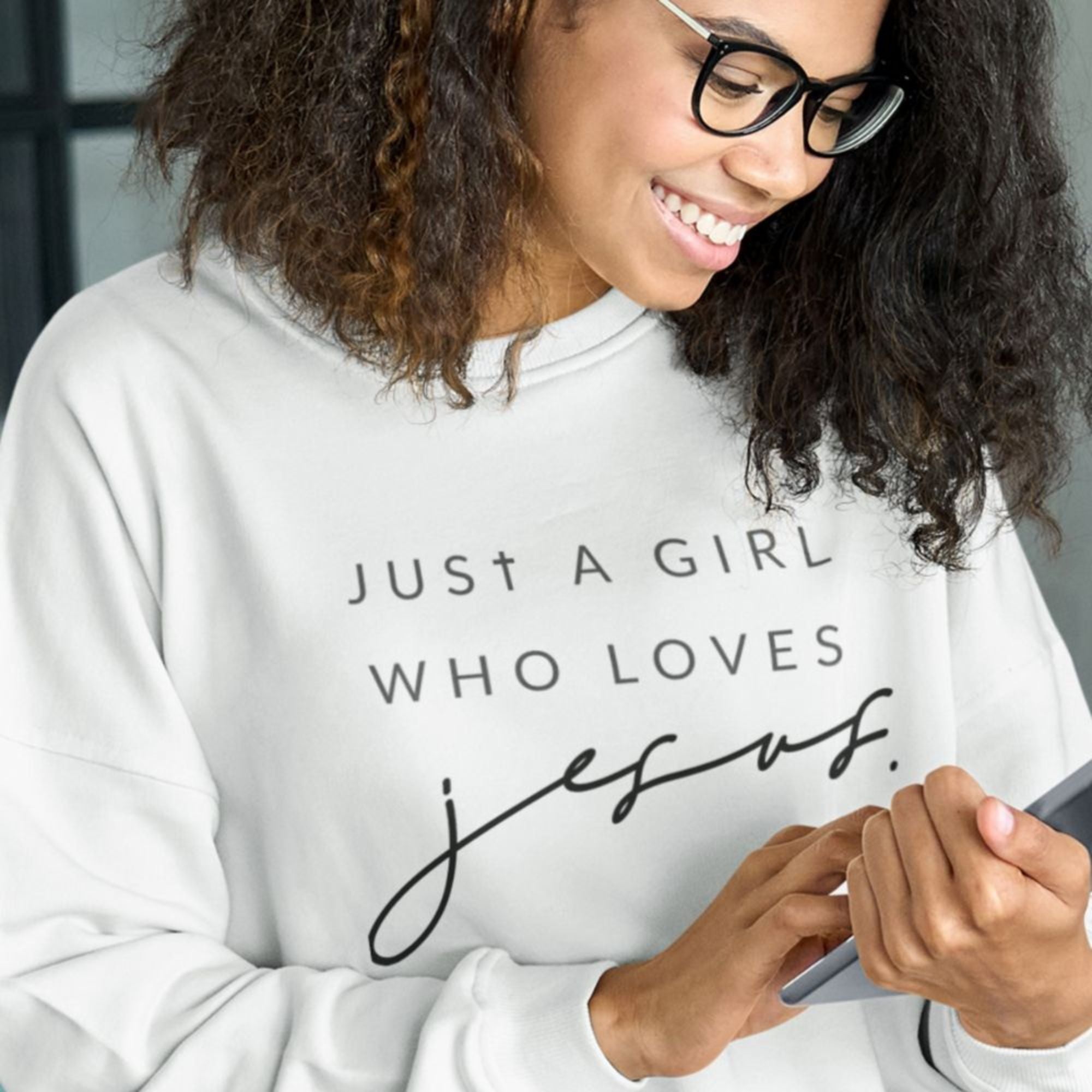 Just a Girl who Loves Jesus Women's Cropped Raglan Pullover Fleece Sweatshirt - White - Jesus Passion Apparel