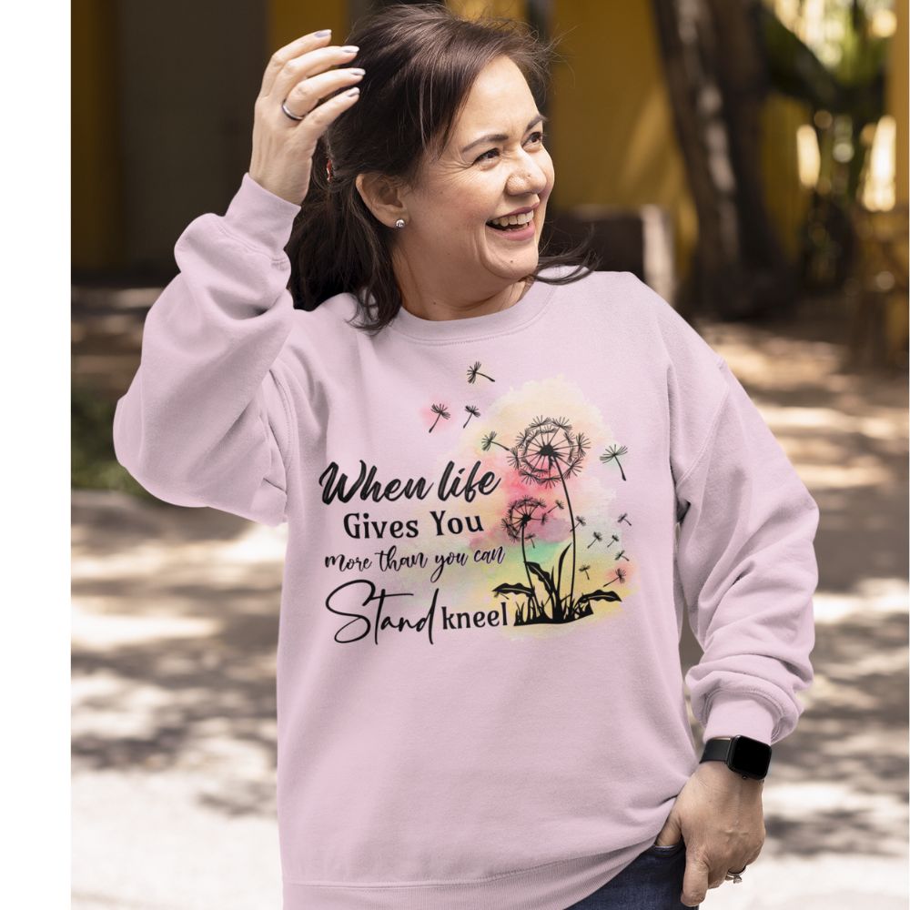 When Life Gives More Kneel Women's Fleece Unisex - Fit Sweatshirt Light Pink / White - Jesus Passion Apparel