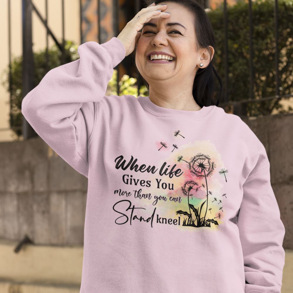 When Life Gives More Kneel Women's Fleece Unisex - Fit Sweatshirt Light Pink / White - Jesus Passion Apparel