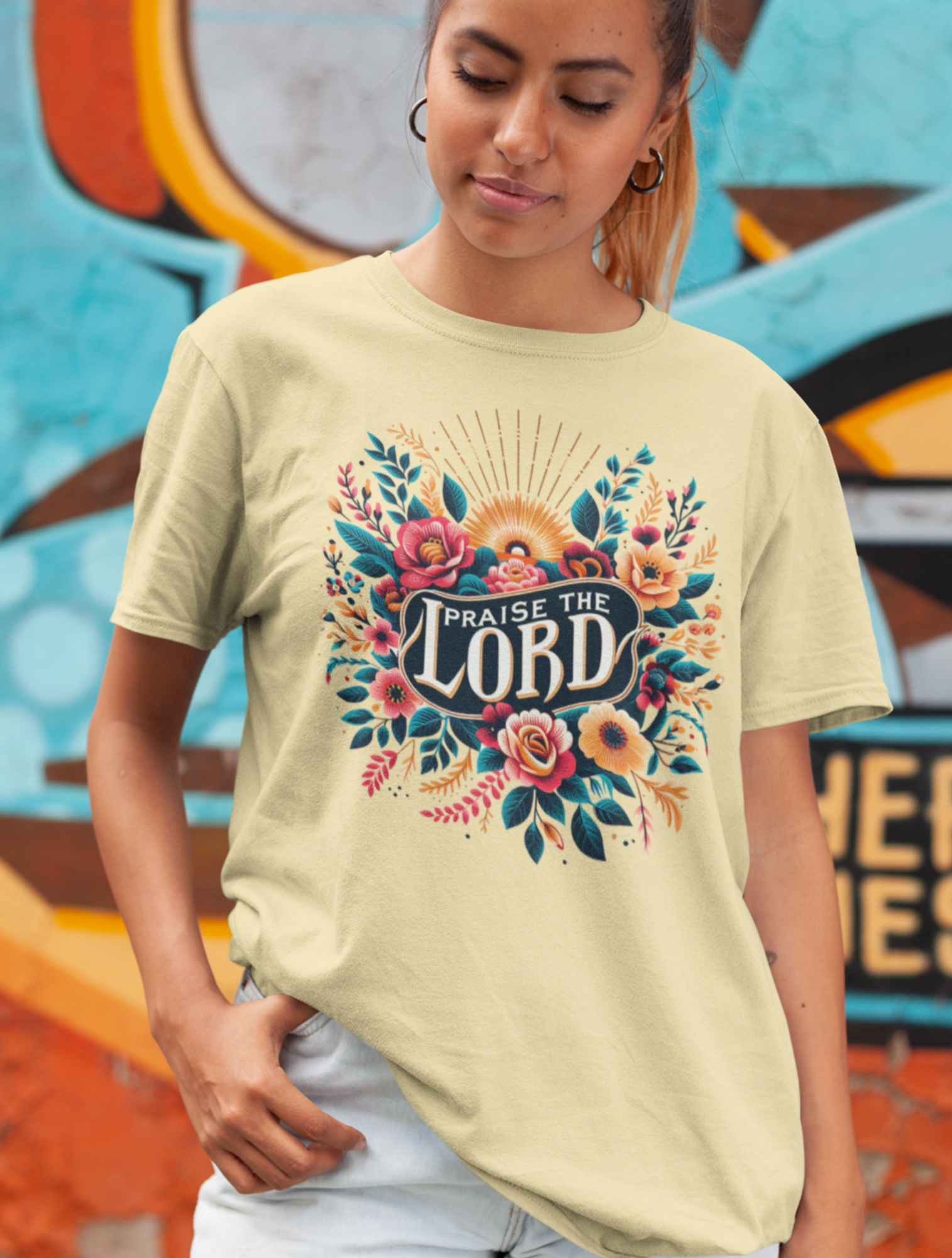 Praise the Lord Women's T-shirt